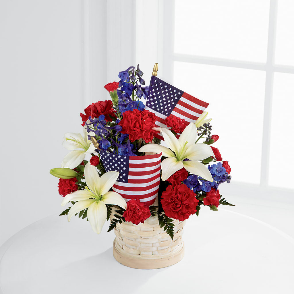American Glory Bouquet – TIM'S TREEHOUSE NURSERY & FLORAL, Sutherlin OR