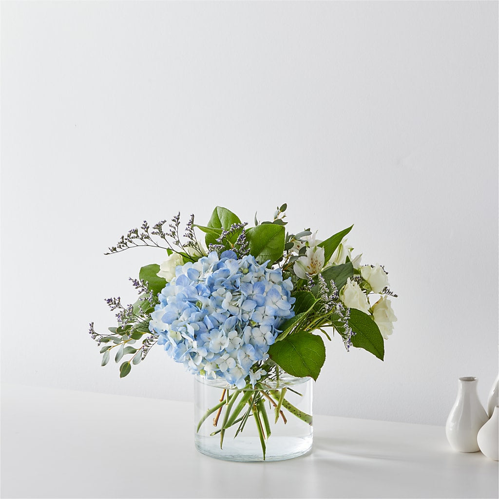 Coastal Blossom Bouquet – TIM'S TREEHOUSE NURSERY & FLORAL, Sutherlin OR
