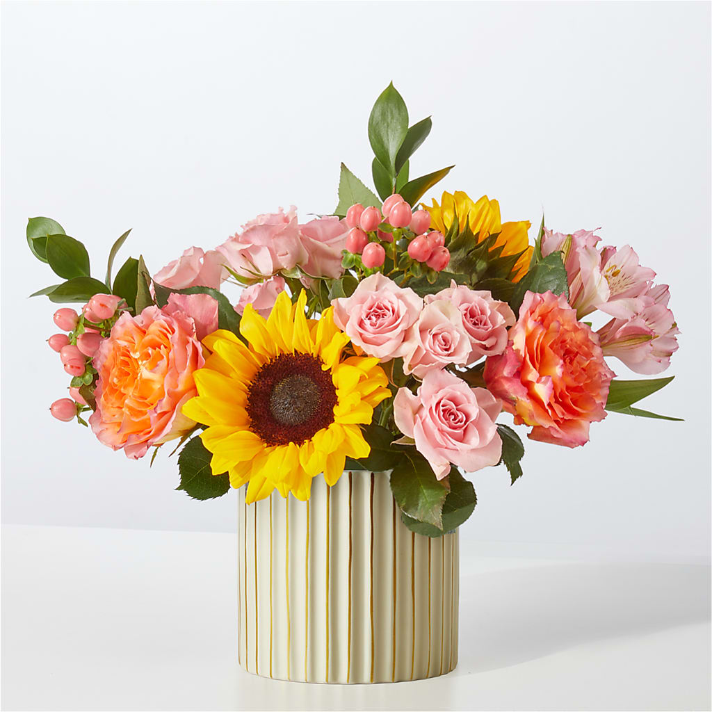 Sun's Out Bouquet – TIM'S TREEHOUSE NURSERY & FLORAL, Sutherlin OR