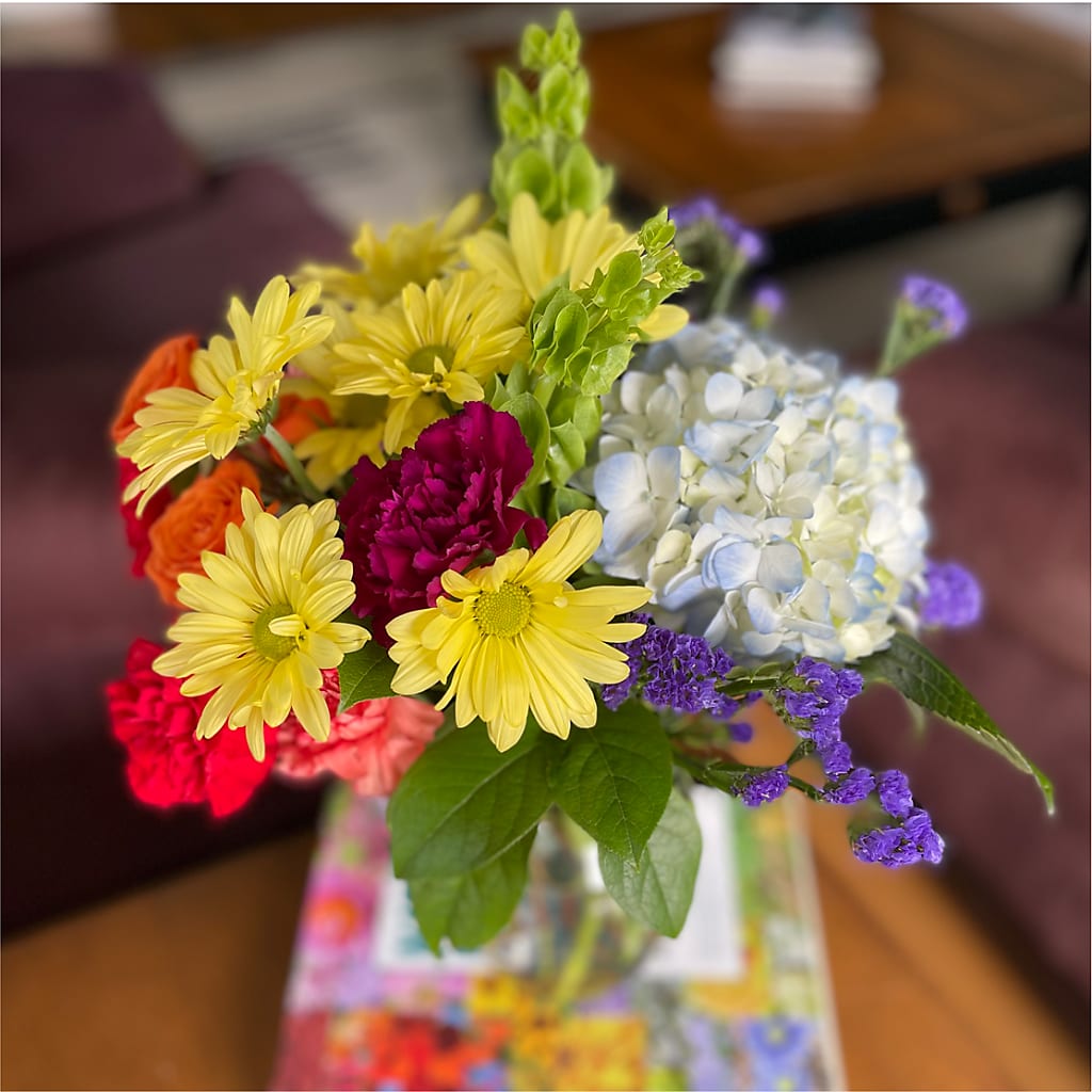 Summer Spectra - A Florist Original – TIM'S TREEHOUSE NURSERY & FLORAL, Sutherlin OR