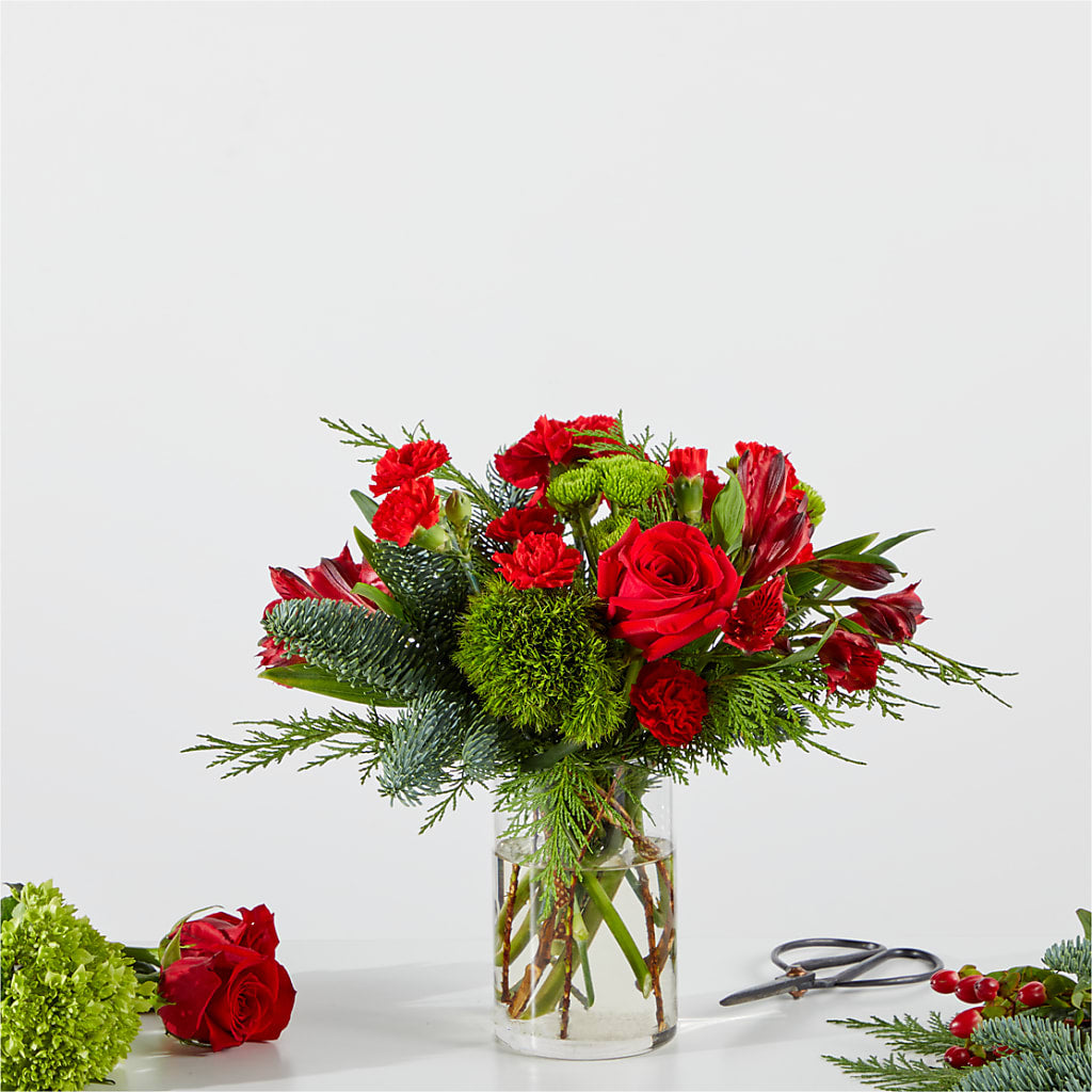 Merry Moment Bouquet – A Florist Original – TIM'S TREEHOUSE NURSERY & FLORAL, Sutherlin OR
