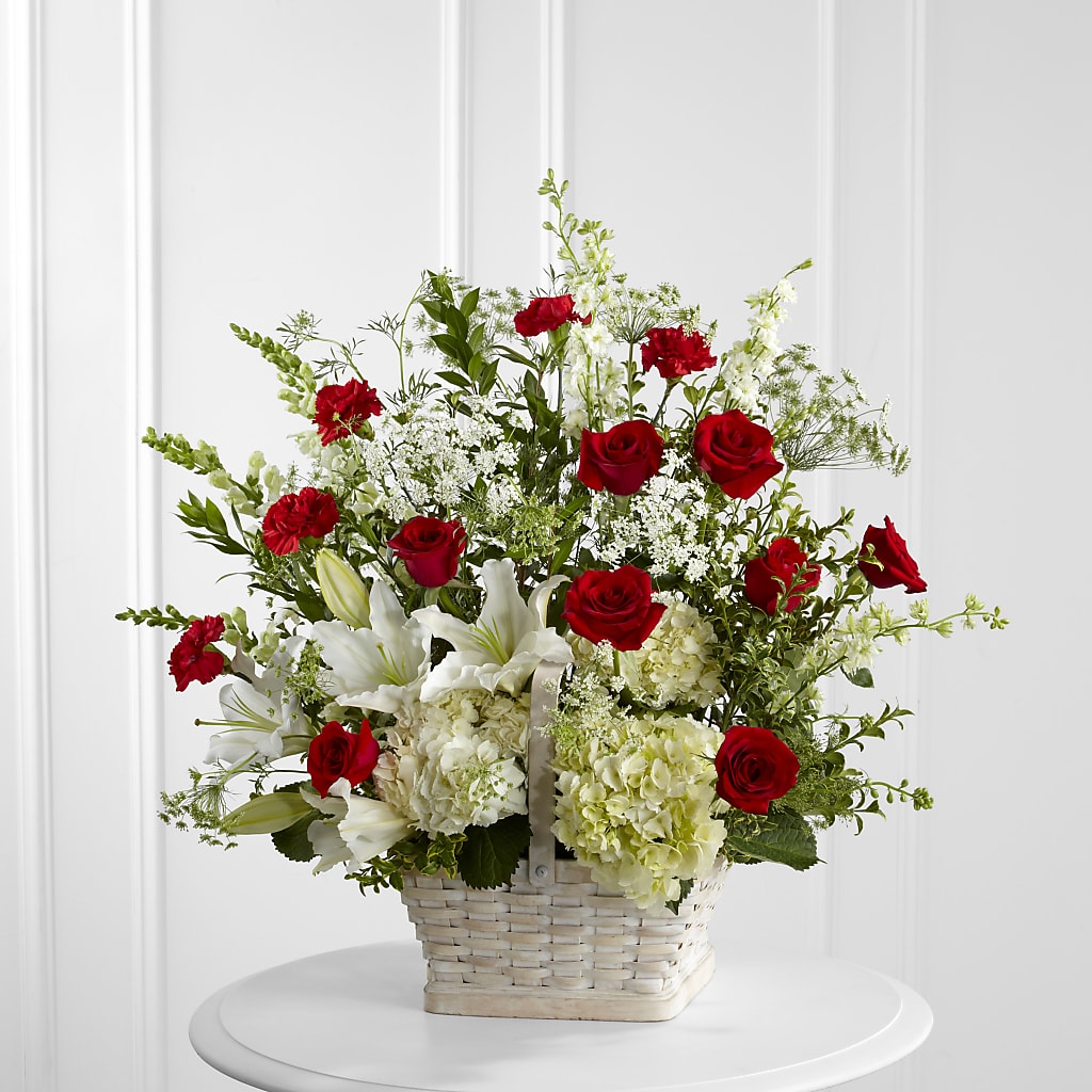 In Loving Memory Arrangement – TIM'S TREEHOUSE NURSERY & FLORAL, Sutherlin OR