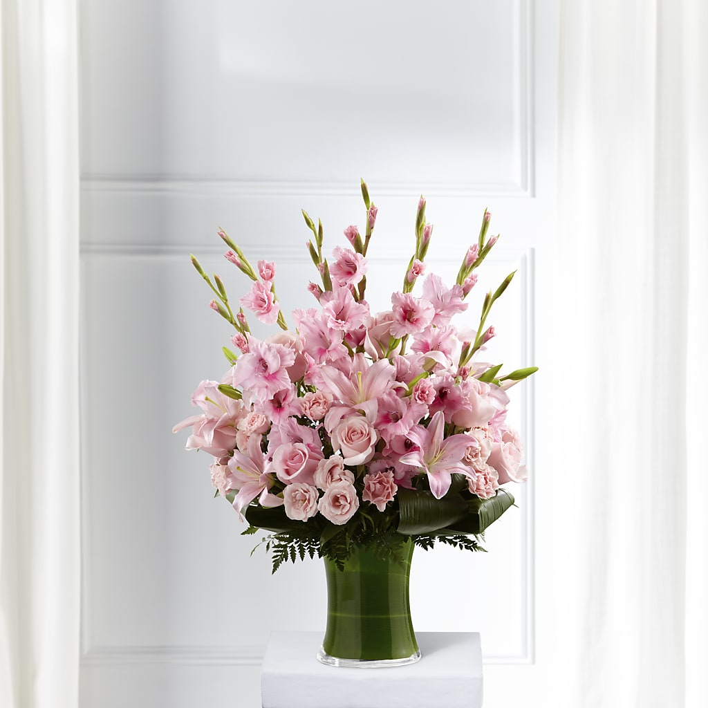 Lovely Tribute Bouquet – TIM'S TREEHOUSE NURSERY & FLORAL, Sutherlin OR