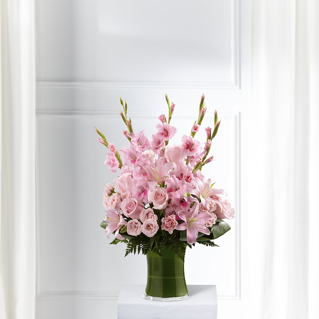 Lovely Tribute Bouquet – TIM'S TREEHOUSE NURSERY & FLORAL, Sutherlin OR