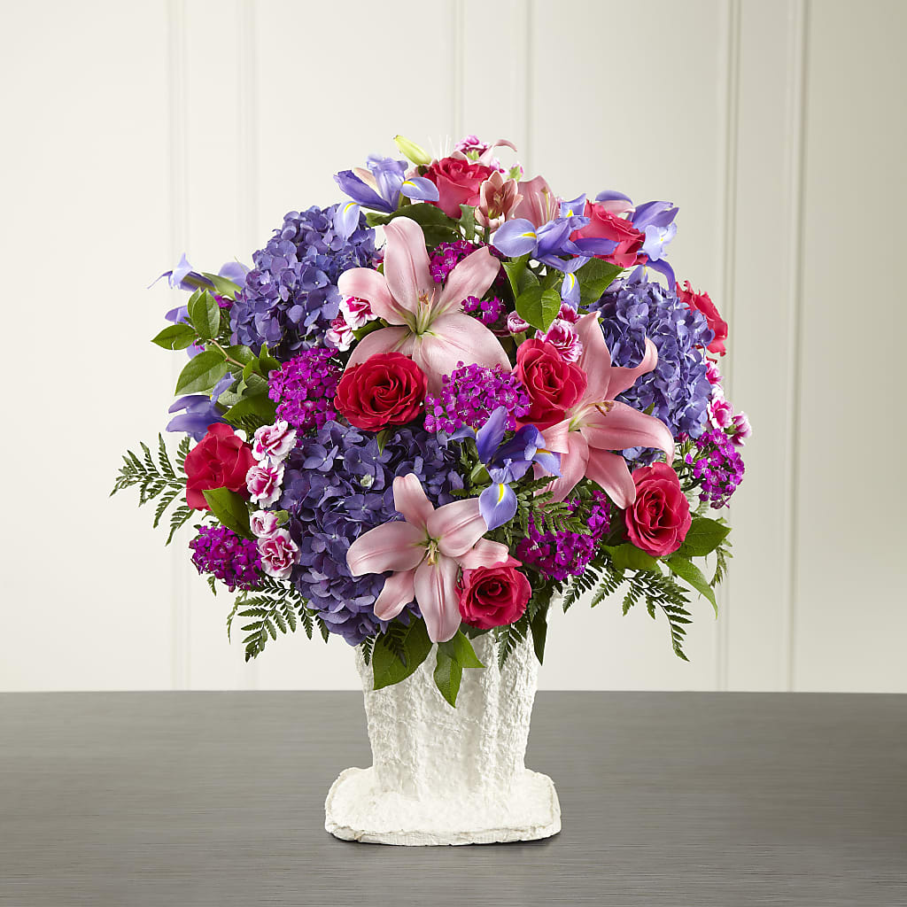 We Fondly Remember Arrangement – TIM'S TREEHOUSE NURSERY & FLORAL, Sutherlin OR