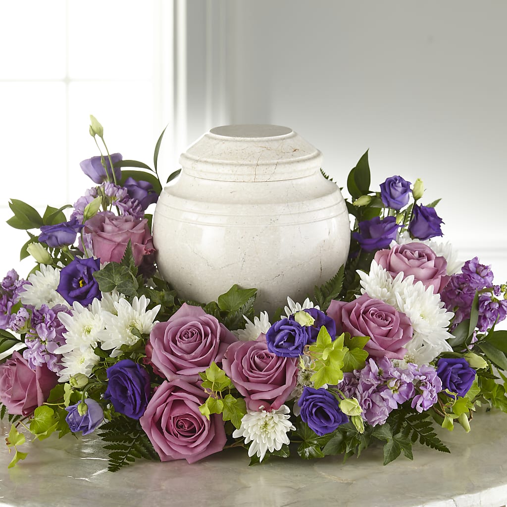Blooming Sympathy Cremation Adornment – TIM'S TREEHOUSE NURSERY & FLORAL, Sutherlin OR