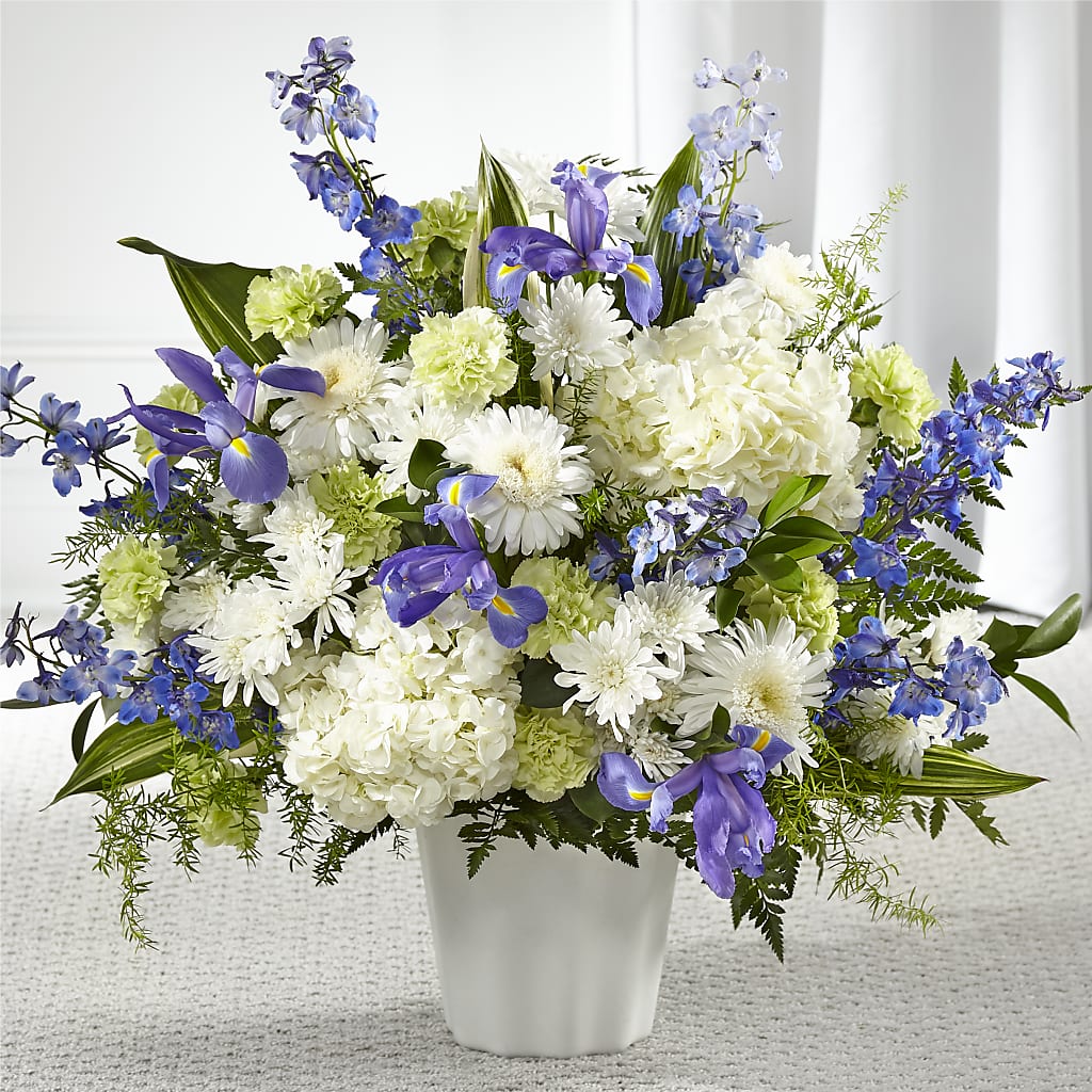 Soft Serenity Floor Basket – TIM'S TREEHOUSE NURSERY & FLORAL, Sutherlin OR
