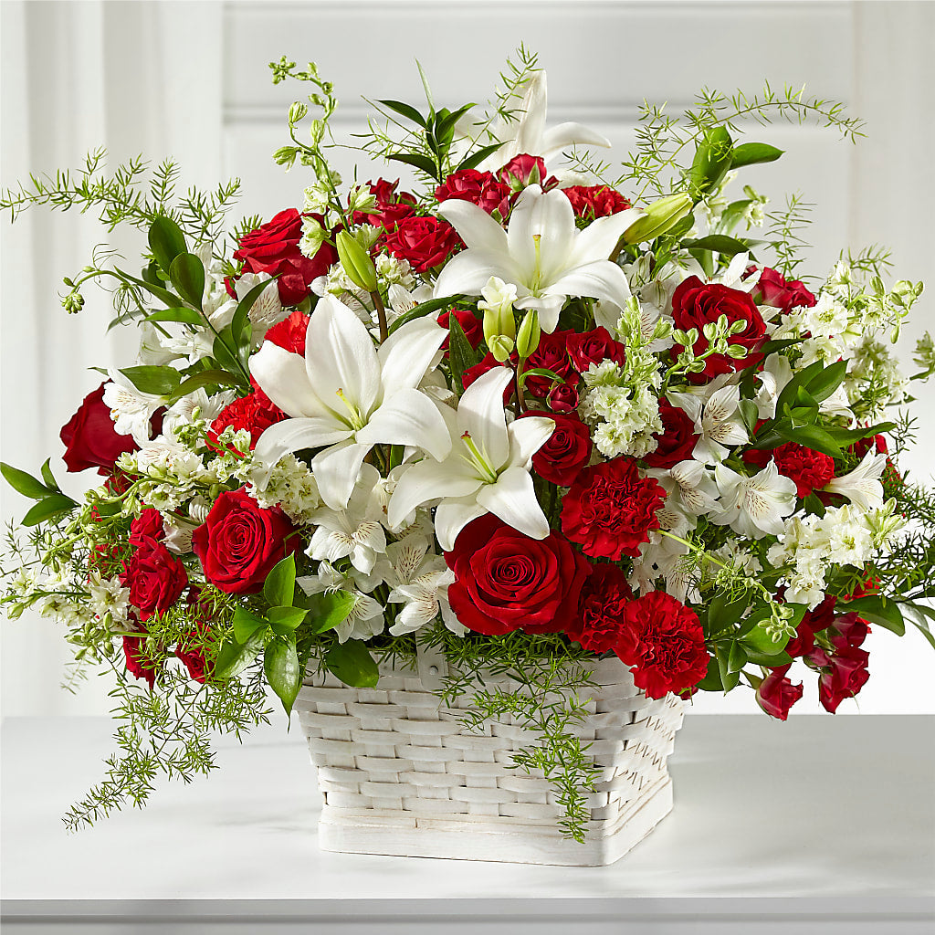 Sentiments of Love Arrangement – TIM'S TREEHOUSE NURSERY & FLORAL, Sutherlin OR