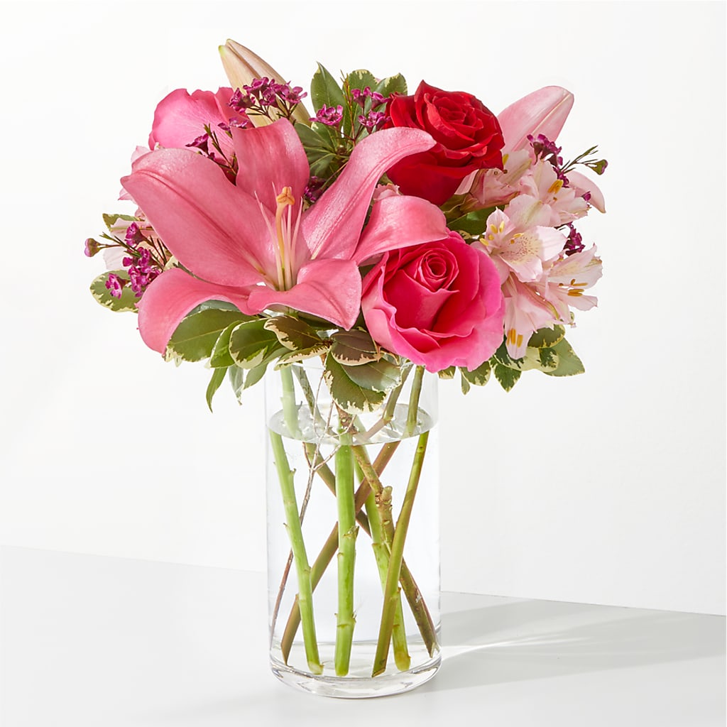Lucky in Love Bouquet – TIM'S TREEHOUSE NURSERY & FLORAL, Sutherlin OR