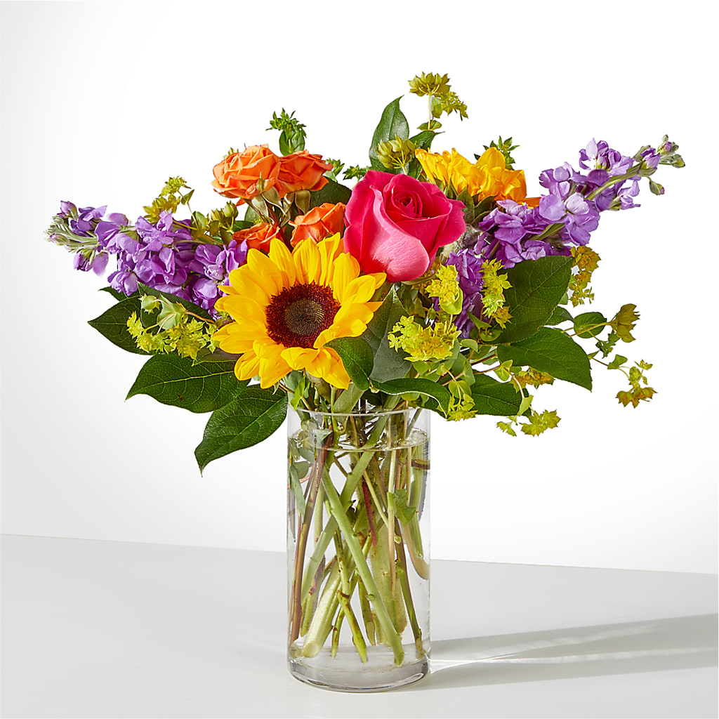 Vibrant Greetings Bouquet – TIM'S TREEHOUSE NURSERY & FLORAL, Sutherlin OR
