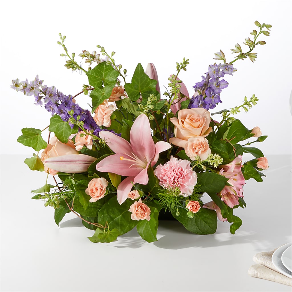 Blossom Time Centerpiece – TIM'S TREEHOUSE NURSERY & FLORAL, Sutherlin OR