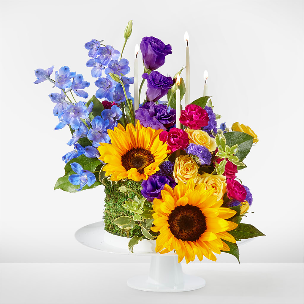 Star of the Day Floral Cake – TIM'S TREEHOUSE NURSERY & FLORAL, Sutherlin OR