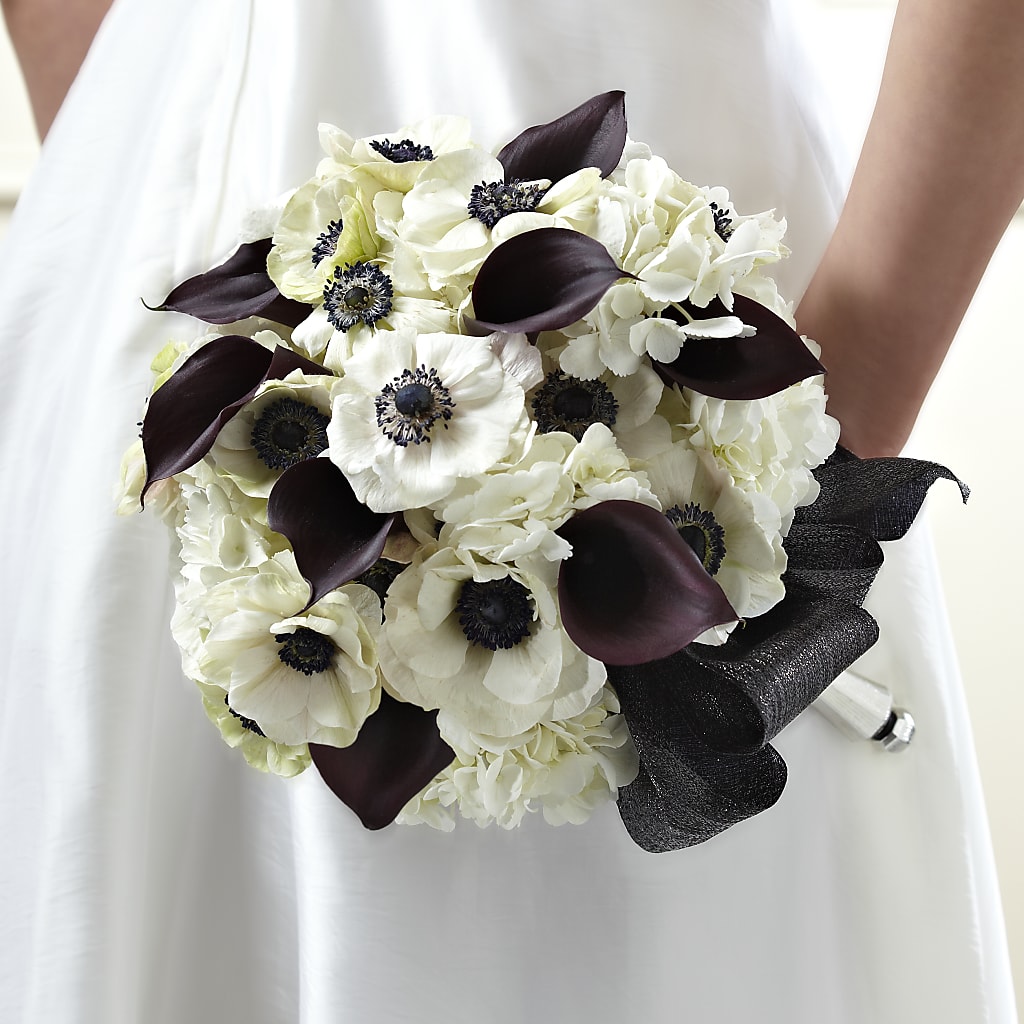 To Have and To Hold Bouquet – TIM'S TREEHOUSE NURSERY & FLORAL, Sutherlin OR