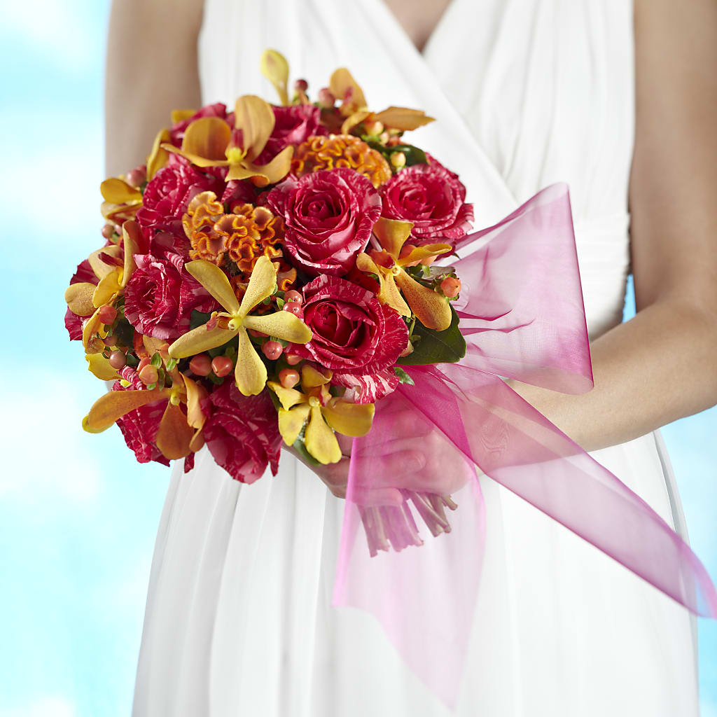 Brilliant Shades of Love Bouquet – TIM'S TREEHOUSE NURSERY & FLORAL, Sutherlin OR