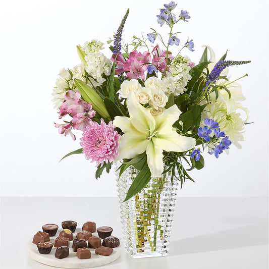 Winter Celebration Bouquet – TIM'S TREEHOUSE NURSERY & FLORAL, Sutherlin OR