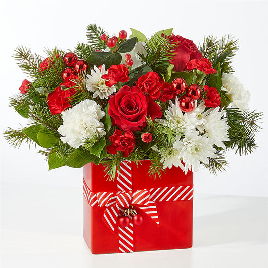 Presents Under the Tree Bouquet – TIM'S TREEHOUSE NURSERY & FLORAL, Sutherlin OR