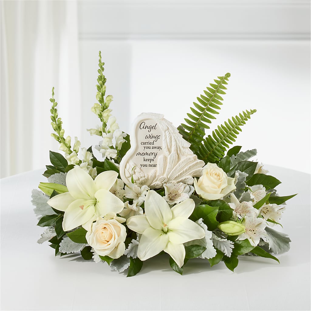 Holding You Close Arrangement – TIM'S TREEHOUSE NURSERY & FLORAL, Sutherlin OR