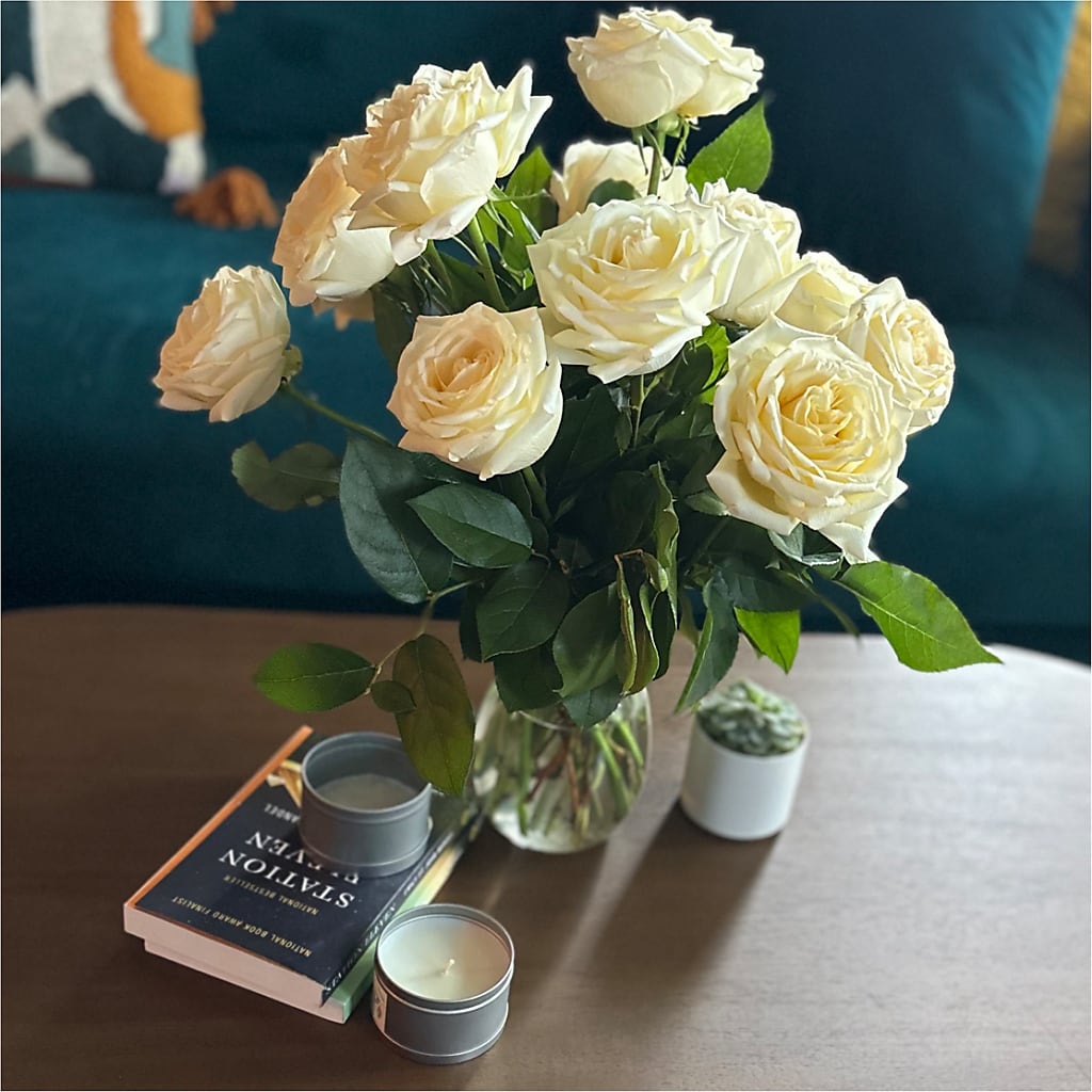 Long Stem Yellow Rose Bouquet – TIM'S TREEHOUSE NURSERY & FLORAL, Sutherlin OR