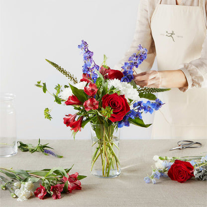 Star Spangled - A Florist Original – TIM'S TREEHOUSE NURSERY & FLORAL, Sutherlin OR