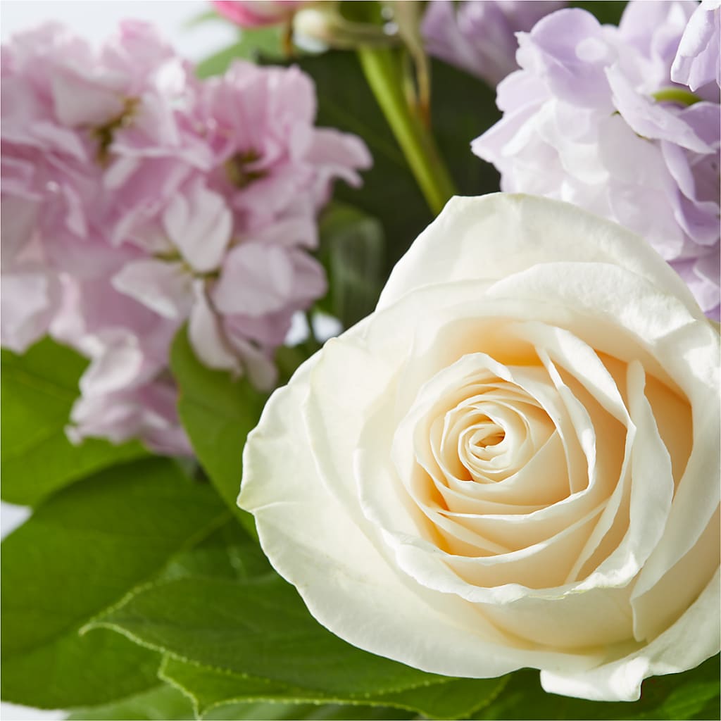 Springtime Spritz Bouquet – TIM'S TREEHOUSE NURSERY & FLORAL, Sutherlin OR