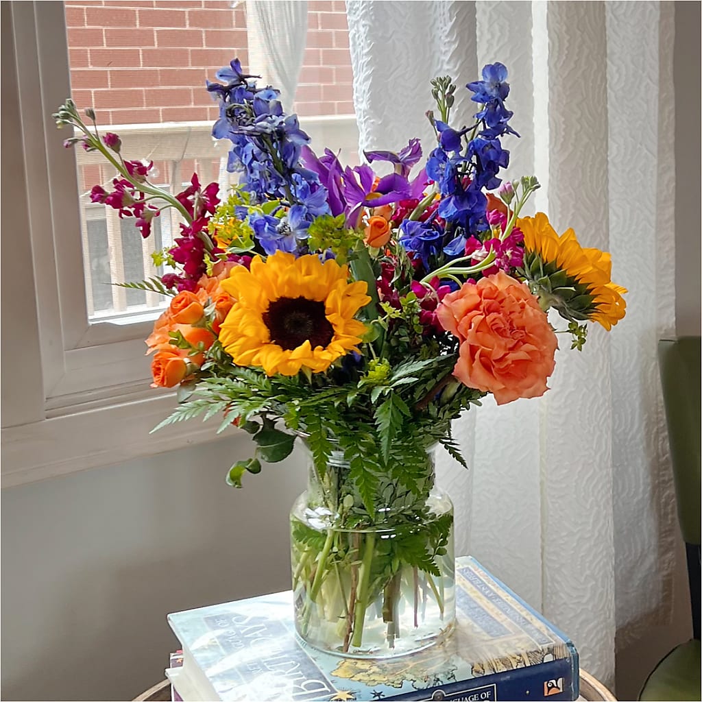 Rays of Life Bouquet – TIM'S TREEHOUSE NURSERY & FLORAL, Sutherlin OR