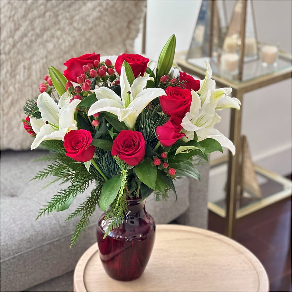 Evergreen Delight Bouquet – TIM'S TREEHOUSE NURSERY & FLORAL, Sutherlin OR