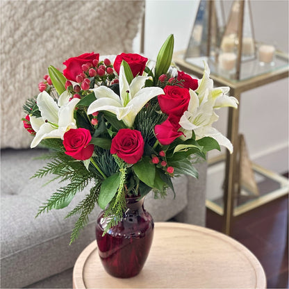 Evergreen Delight Bouquet – TIM'S TREEHOUSE NURSERY & FLORAL, Sutherlin OR