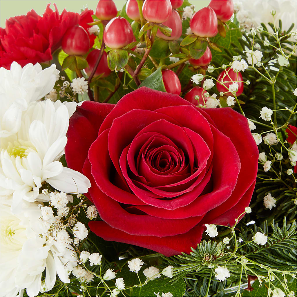 Chance of Flurries Bouquet – TIM'S TREEHOUSE NURSERY & FLORAL, Sutherlin OR