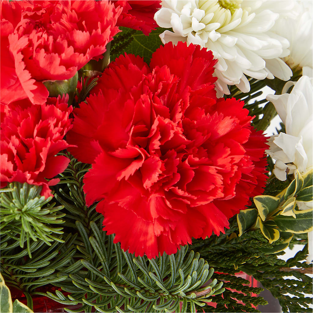 Christmas Market Bouquet – TIM'S TREEHOUSE NURSERY & FLORAL, Sutherlin OR