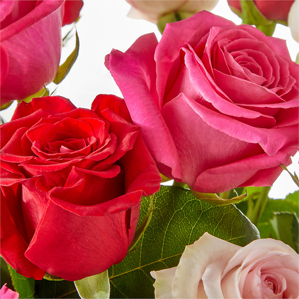 Charming Rose Bouquet – TIM'S TREEHOUSE NURSERY & FLORAL, Sutherlin OR