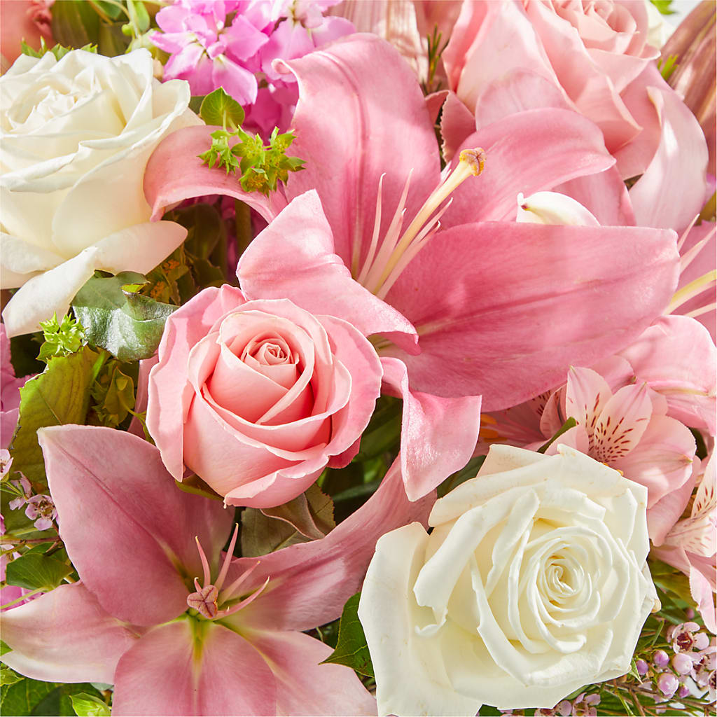 Ethereal Beauty Bouquet – TIM'S TREEHOUSE NURSERY & FLORAL, Sutherlin OR