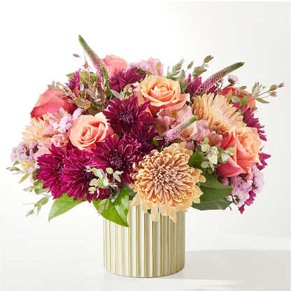 Berry Cobbler Bouquet with Ivory Vase – TIM'S TREEHOUSE NURSERY & FLORAL, Sutherlin OR