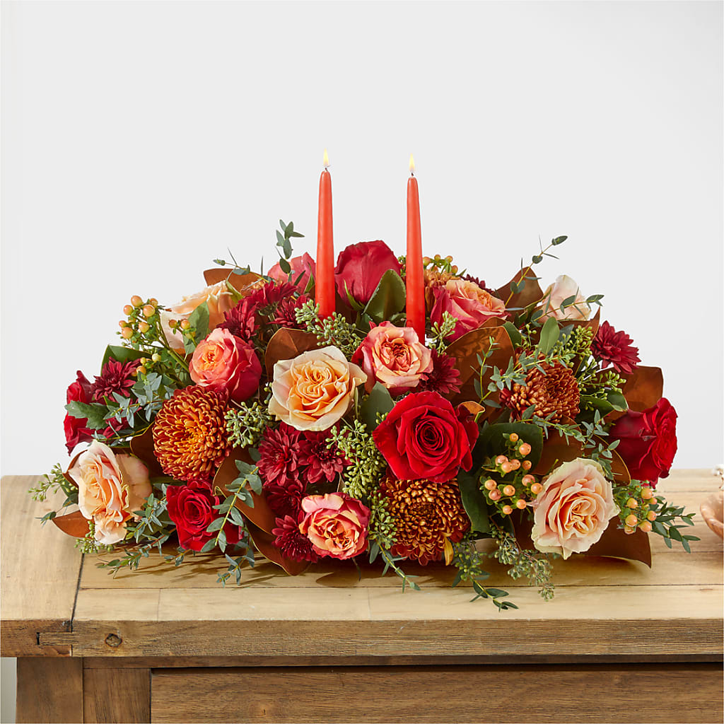 Gather Near Centerpiece – TIM'S TREEHOUSE NURSERY & FLORAL, Sutherlin OR